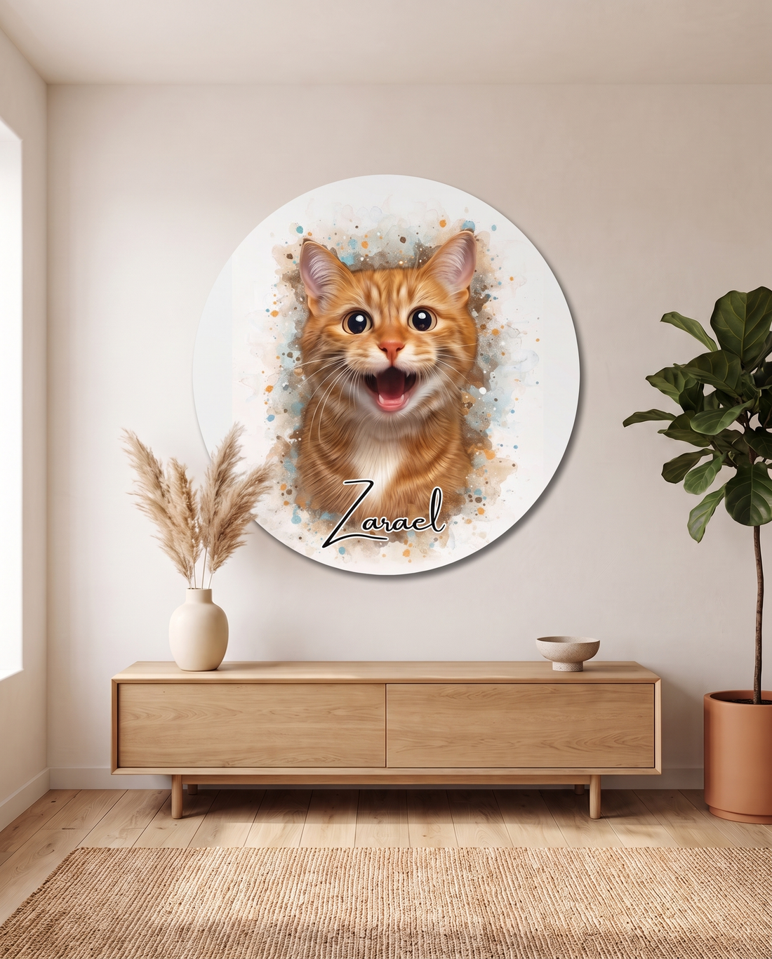 Waterverf portret op muurcirkel boven een eikenhouten dressoir